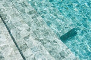 The Role of Natural Filtration Systems in Pool Design