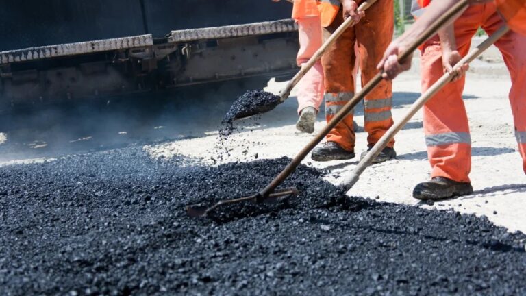 Choosing Reliable Asphalt Paving Contractors for Your Next Project